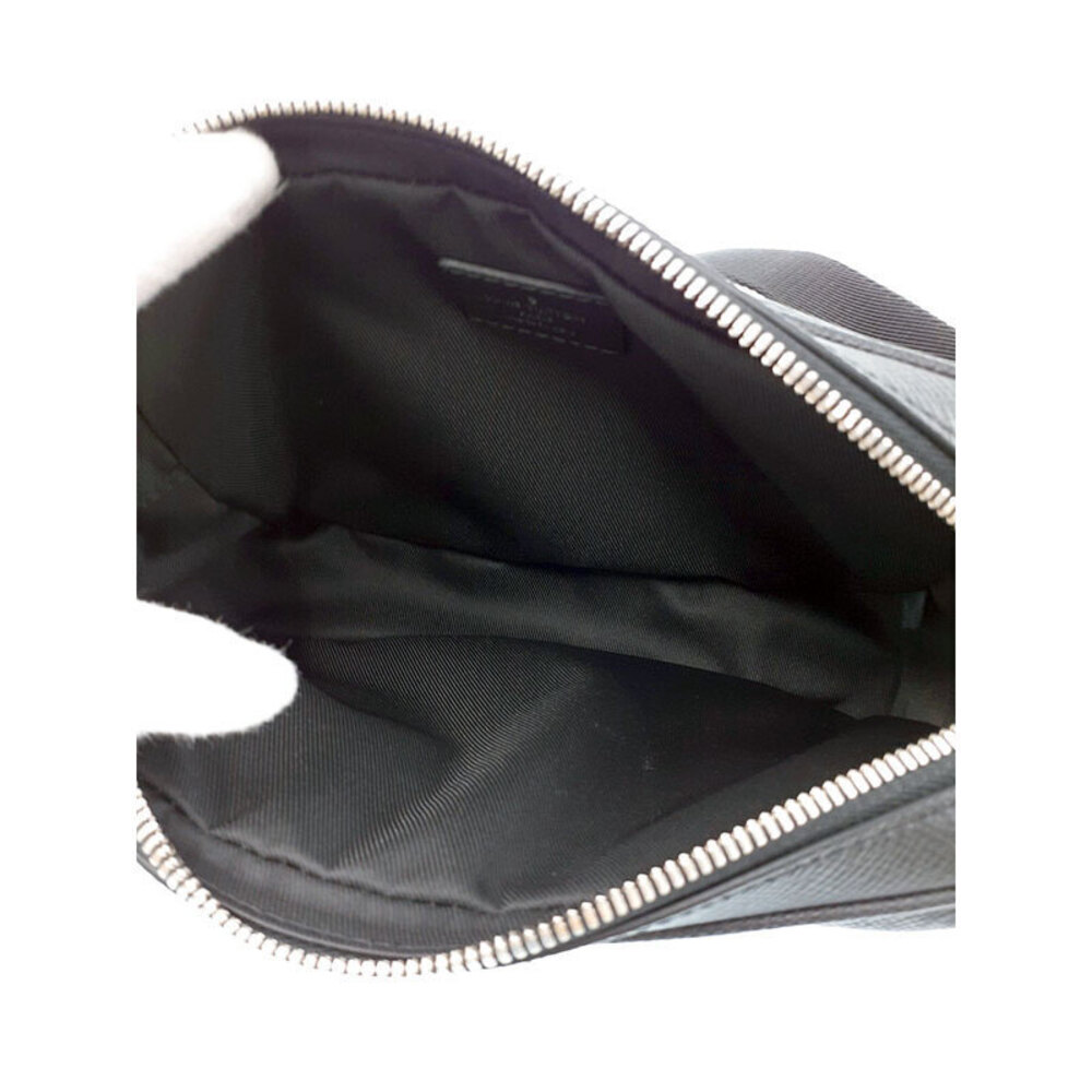 Louis Vuitton Bag Black Outdoor Body Bum Rama Leather Taiga - Picture 3 of 9